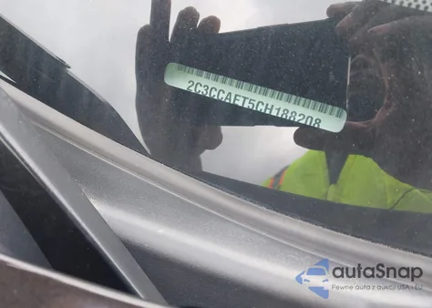 2012 Chrysler 300C from USA, damaged, VIN 2C3CCAET5CH188208